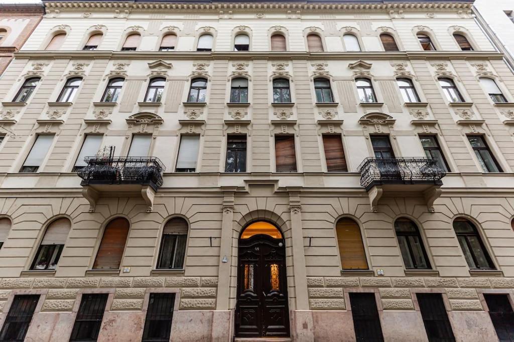 Nescaflat 3In1 Third Apartment بودابست المظهر الخارجي الصورة